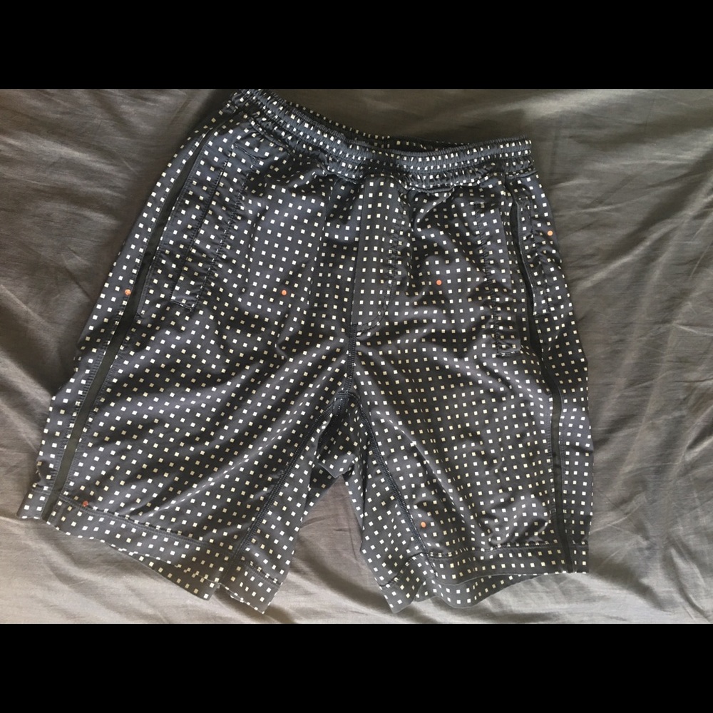 Lulu lemon Pace Breaker shorts(with lines)